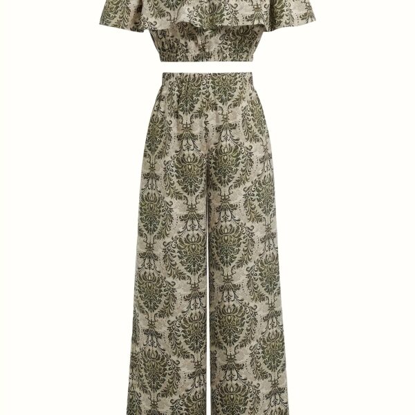 Effortlessly chic Casablanca Printed Two Piece Set in a vibrant print perfect for summer Features a stylish top and coordinating bottom
